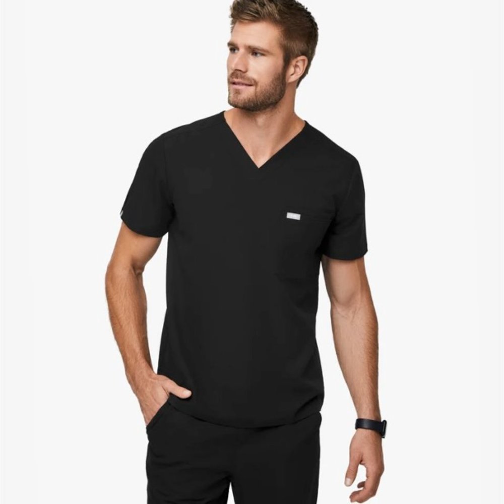 Mens black Figs Scrubs 3 piece set top(used)/pants(NWT)/joggers(used)